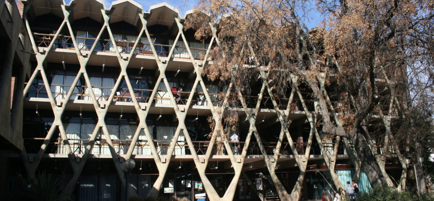 Architectural Icon: Mendoza School of Architecture by Enrico Tedeschi